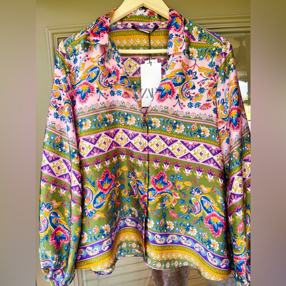 Zara Sicilian print colorful blouse size L NWT